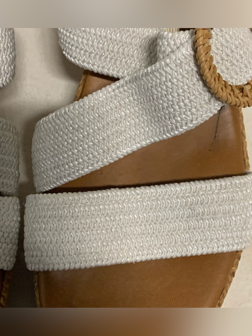 Italian Shoemakers Wedge Sandals Textured Strap White Woven Buckle Womens Sz 10 - Picture 6 of 8